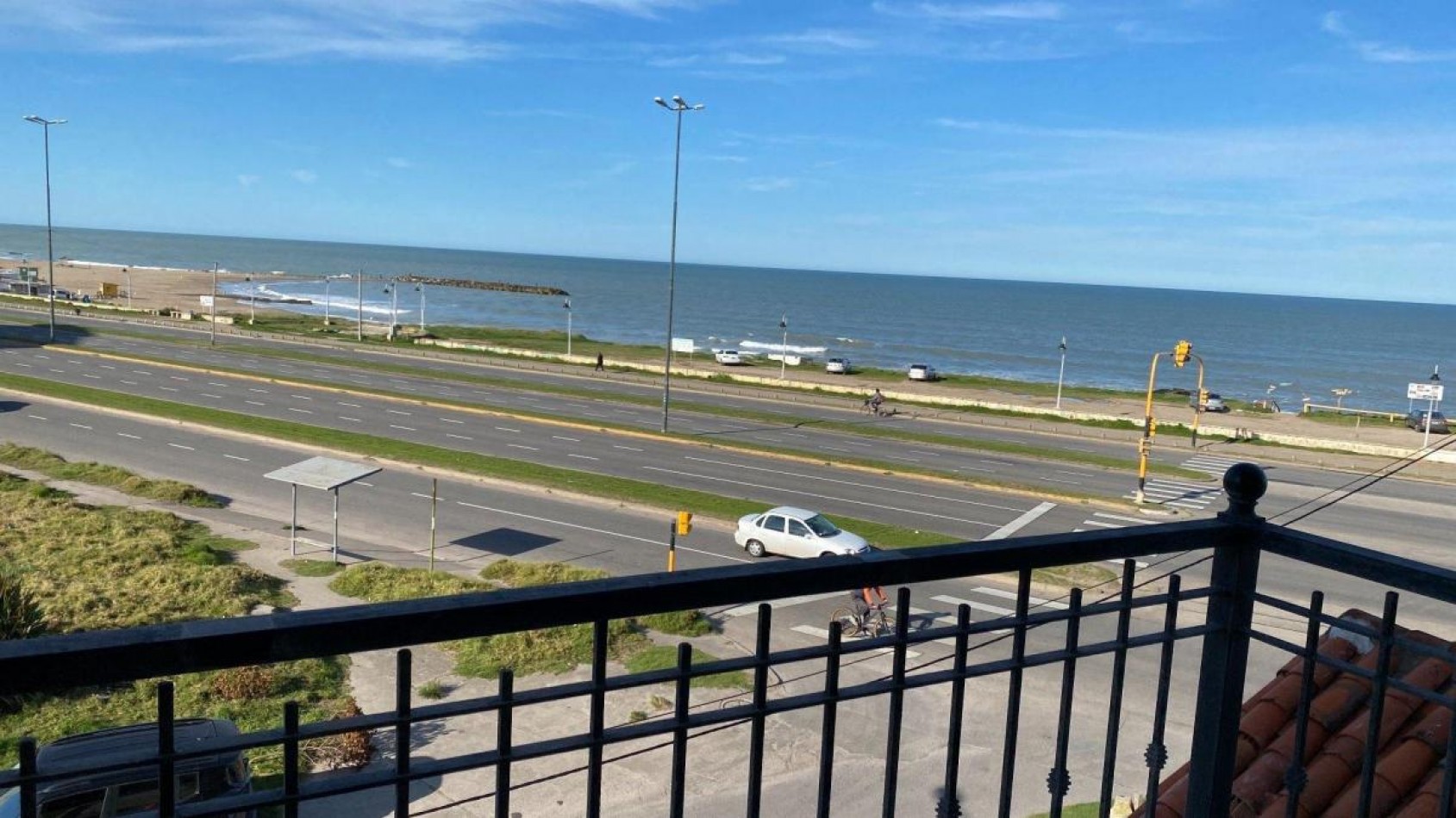 SEMIPISO 2 Ambientes frente al mar c/LAUNDRY, SOLARIUM y QUINCHO. CONSULTE POR COCHERA!