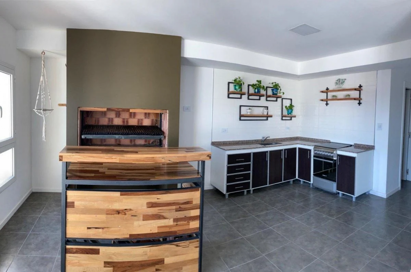 SEMIPISO 2 Ambientes frente al mar c/LAUNDRY, SOLARIUM y QUINCHO. CONSULTE POR COCHERA!
