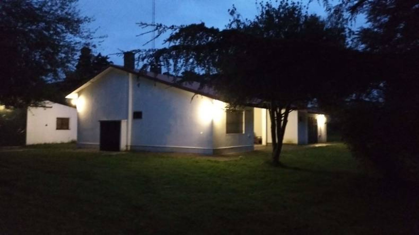 CASA QUINTA c/PILETA + GALPON