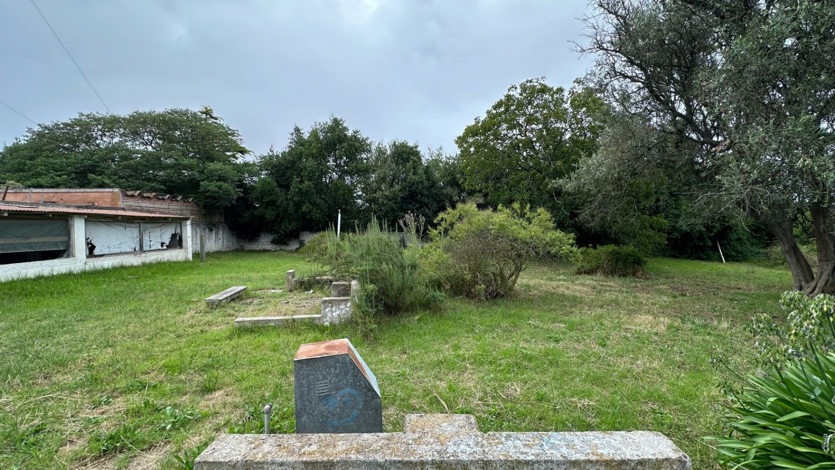 CHALET 4 AMBIENTES con Dep. de Servicio sobre lote de 1600 m2