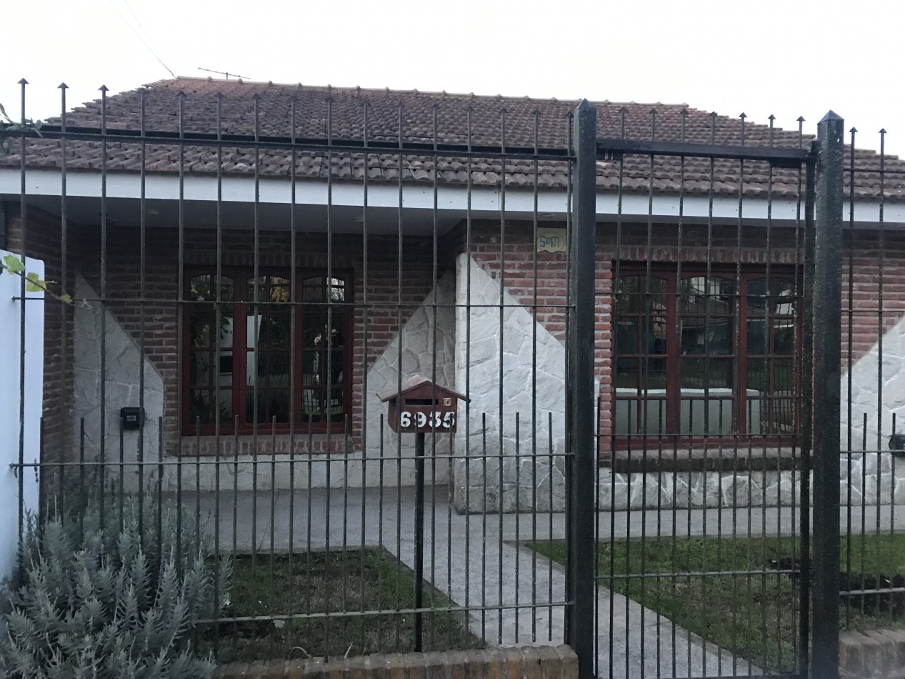 Chalet de 3 ambientes en Ph al frente en alquiler por 24 meses