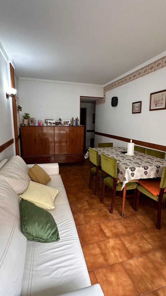 Departamento 2 Ambientes a la calle con balcon
