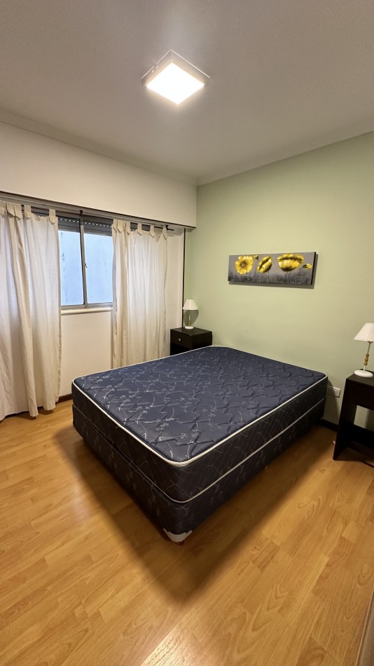 Departamento de 2 amb c/ balcon a la calle