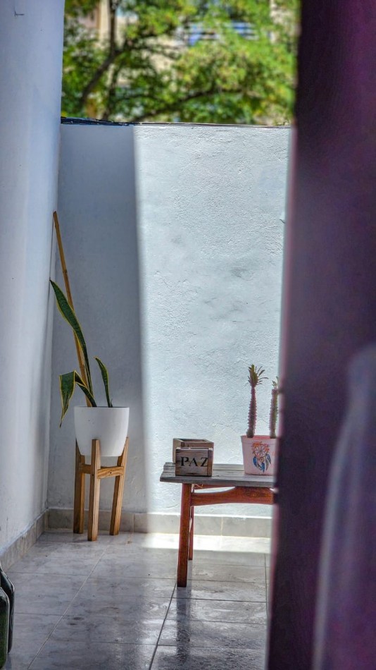 PH 2 ambientes con patio en Planta Alta