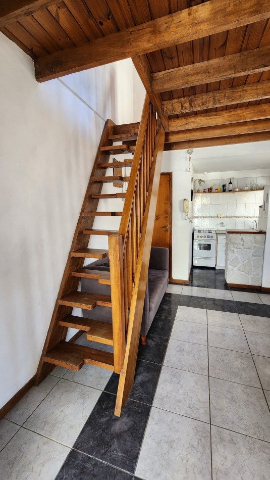 PH 2 ambientes con patio en Planta Alta