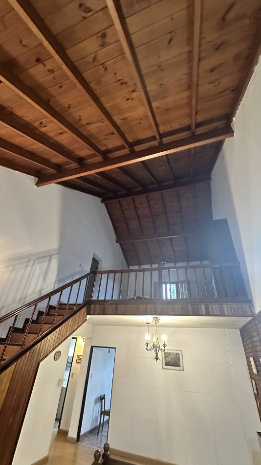 Chalet 6 Ambientes C/garage y Parque