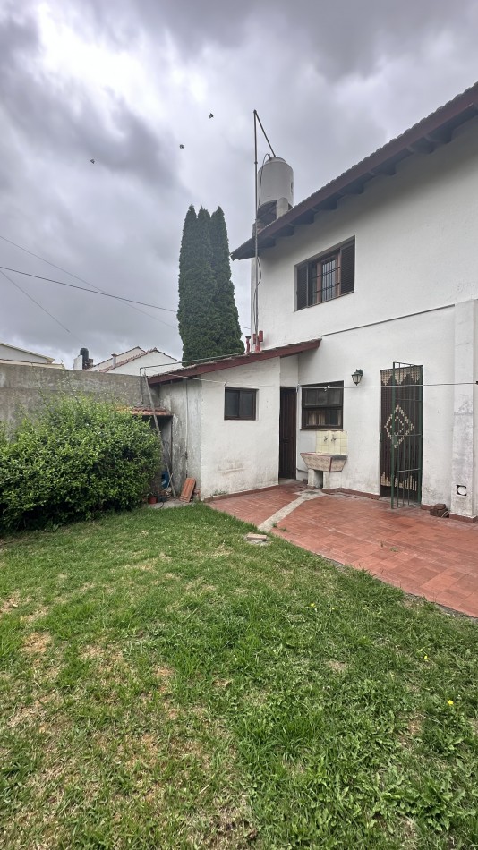 Chalet 6 Ambientes C/garage y Parque