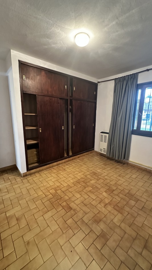 Chalet 6 Ambientes C/garage y Parque