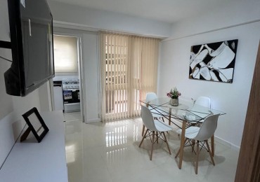 DEPARTAMENTO DE 1 amb al FRENTE con BALCON