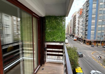 DEPARTAMENTO DE 2 ambientes al FRENTE con BALCON